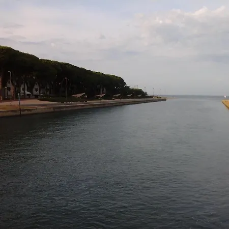Canaletto 9 Apartman *